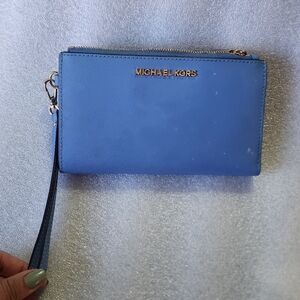 Michael Kors Wallet Used Small Marks As Shown